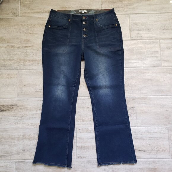 Frye and Co Women’s High Rise Raw Hem Button Fly Boot Cut Jeans 14 - Picture 1 of 8